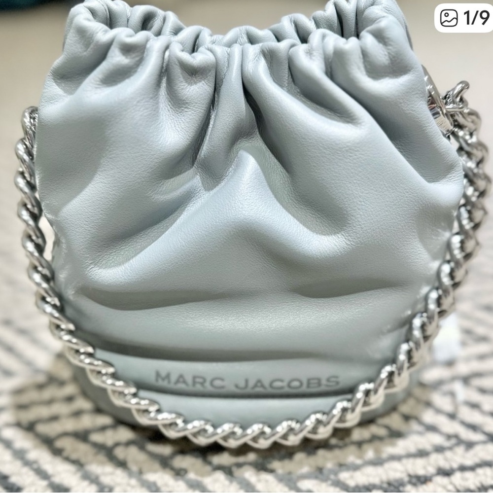 Marc Jacobs Light Gray Leather bucket Bag